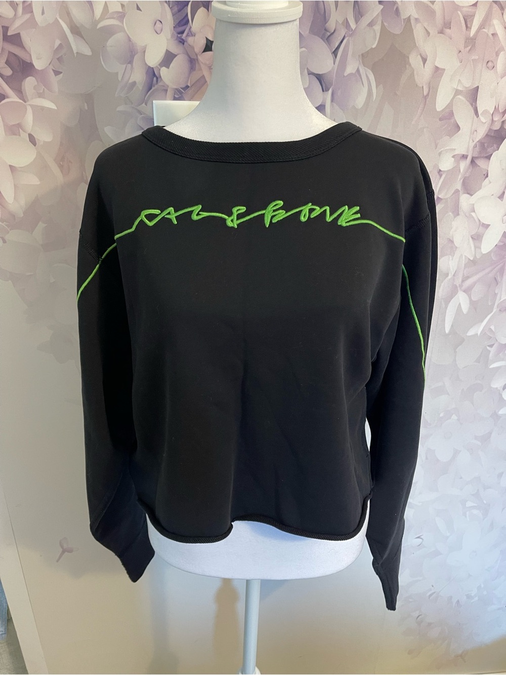 Rag & Bone Cotton Black Cropped Sweatshirt – Green Logo Detail